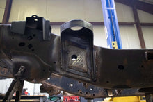 Load image into Gallery viewer, Rustbuster Rear Cab Mount Right Side