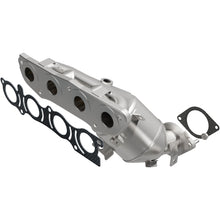 Load image into Gallery viewer, MagnaFlow Direct Fit Catalytic Converter 20-21 Nissan Kicks 1.6L Single Manifold