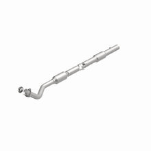 Load image into Gallery viewer, MagnaFlow 97-00 Express 1500 5.7 OEM Underbody Direct Fit Converter