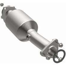 Load image into Gallery viewer, MagnaFlow Direct Fit Catalytic Converter 17-19 Honda CR-V Single Underbody 2.4L