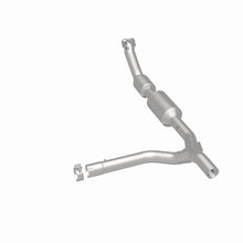 Load image into Gallery viewer, MagnaFlow 2000 Ford F-150 5.4L Direct Fit Converter