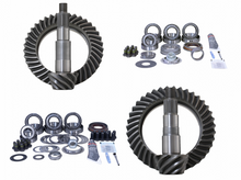 Load image into Gallery viewer, Revolution Gear &amp; Axle 86-95 Suzuki Samurai Koyo Bearing 5.38 Ratio Gear Package