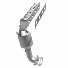 Load image into Gallery viewer, MagnaFlow 15-17 Chrysler 200 2.4L OEM Manifold Direct Fit Converter
