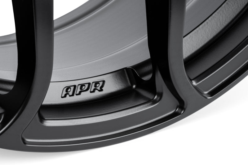 APR A01 Flow Formed 18x8.5 / 5x112 / ET45 / 66.5mm Bore / Satin Black Wheel WHL00017