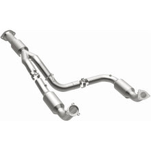 Load image into Gallery viewer, MagnaFlow 12-17 Chevrolet Express 3500 6.0L Direct Fit Converter