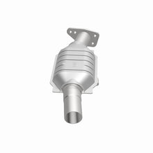 Load image into Gallery viewer, MagnaFlow 78-84 GM Passenger car CA Direct Fit Converter