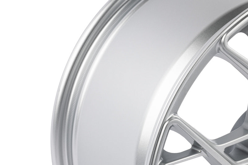 APR A02 Flow Formed 19x8.5 / 5x112 / ET45 / 66.5mm Bore / Silver Wheel WHL00024