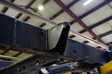 Load image into Gallery viewer, Rust Buster 11-18 Chevy Silverado 2500HD/3500HD Center Cab Mount - Right