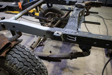 Load image into Gallery viewer, Rustbuster Rear Body/Bed Mount