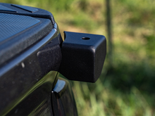 Load image into Gallery viewer, Cali Raised 05-15 Toyota Tacoma Bed Accessory Mount - Driver