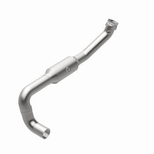 Load image into Gallery viewer, MagnaFlow 07-08 Ford F-150 4.6L Direct Fit Converter