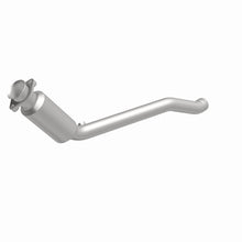 Load image into Gallery viewer, MagnaFlow Direct Fit Catalytic Converter 2010-2013 Land Rover LR4 V8 5 OEM Underbody