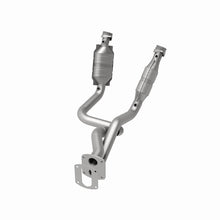 Load image into Gallery viewer, MagnaFlow 2005 Ford F-250 Super Duty 6.8L Direct Fit Converter