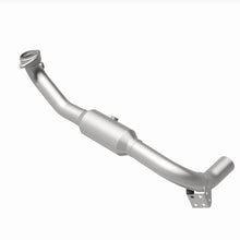 Load image into Gallery viewer, MagnaFlow 05-06 Lincoln Navigator 5.4L Direct Fit Catalytic Converter - Passenger Side