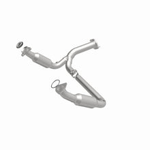 Load image into Gallery viewer, MagnaFlow 07-08 Chevrolet Tahoe 5.3L Direct Fit Converter