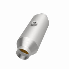 Load image into Gallery viewer, MagnaFlow 2.00 1/O2 CA 4in. Spun Universal Converter