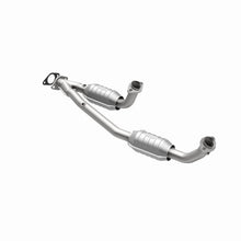 Load image into Gallery viewer, MagnaFlow 95-97 Ford Windstar 3.8L Direct Fit Converter