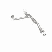 Load image into Gallery viewer, MagnaFlow Direct Fit Catalytic Converter 2015 Colorado 3.6 Underbody