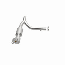 Load image into Gallery viewer, MagnaFlow 2000 Ford F-150 5.4L Direct Fit Converter