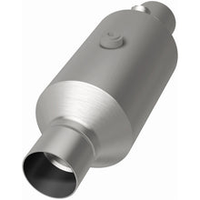 Load image into Gallery viewer, MagnaFlow 2.25 w/dual O2 5in. Spun Universal Converter