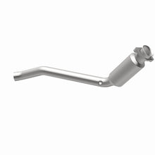 Load image into Gallery viewer, MagnaFlow Direct Fit Catalytic Converter 2010-2013 Land Rover LR4 V8 5 OEM Underbody