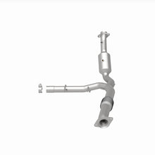 Load image into Gallery viewer, MagnaFlow 18-21 Ford Expedition Right Underbody 3.5L Direct Fit Catalytic Converter
