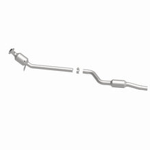 Load image into Gallery viewer, MagnaFlow 12-14 C350 V6 3.5 OEM Underbody Direct Fit Converter