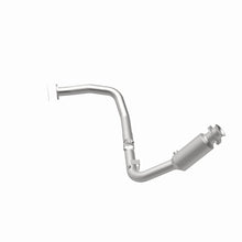 Load image into Gallery viewer, MagnaFlow Direct Fit Catalytic Converter 10-13 Land Rover LR4 V8 5.0L OEM Underbody