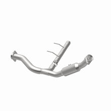 Load image into Gallery viewer, MagnaFlow 07-08 Ford Expedition 5.4L Direct Fit Converter