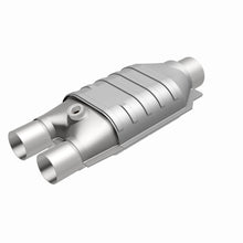 Load image into Gallery viewer, MagnaFlow 2.5in./2in. S/D CAOBDII Universal Converter