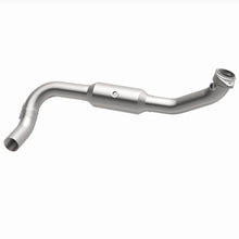Load image into Gallery viewer, MagnaFlow 05-06 Lincoln Navigator 5.4L Direct Fit Catalytic Converter - Passenger Side