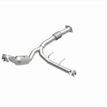 Load image into Gallery viewer, MagnaFlow 18-21 Ford Expedition Right Underbody 3.5L Direct Fit Catalytic Converter