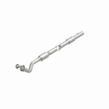 Load image into Gallery viewer, MagnaFlow 97-00 Express 1500 5.7 OEM Underbody Direct Fit Converter