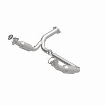 Load image into Gallery viewer, MagnaFlow 07-08 Chevrolet Silverado 1500 4.3L Direct Fit Converter