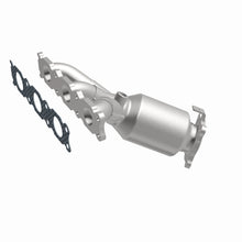 Load image into Gallery viewer, MagnaFlow Direct Fit Catalytic Converter 08-12 Land Rover LR2 3.2L