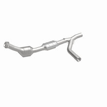 Load image into Gallery viewer, MagnaFlow Direct Fit Catalytic Converter 97-00 Ford Vans 4.2L