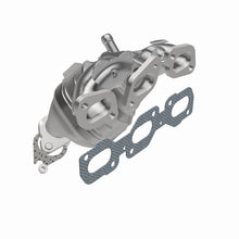 Load image into Gallery viewer, MagnaFlow Direct Fit Catalytic Converter 01-04 Escape 3.0 rear manif