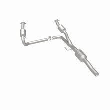 Load image into Gallery viewer, MagnaFlow Direct Fit Catalytic Converter 02-03 Dodge Durango 5.9L
