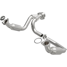 Load image into Gallery viewer, MagnaFlow Direct Fit Catalytic Converter 2007-2008 Cadillac Escalade 6.2L