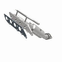 Load image into Gallery viewer, MagnaFlow Direct Fit Catalytic Converter 07 Ford Focus 2.0L Manifold **CA Emissions**
