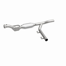 Load image into Gallery viewer, MagnaFlow Direct Fit Catalytic Converter F150/F250 97-98 4.6L PS 4wd