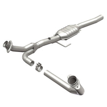 Load image into Gallery viewer, MagnaFlow Direct Fit Catalytic Converter 00-03 Dodge Dakota 3.9 2wd