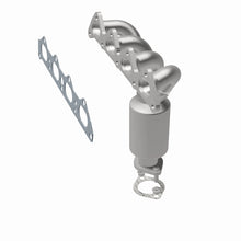 Load image into Gallery viewer, MagnaFlow Direct Fit Catalytic Converter 09-10 Kia Sportage 2.0L