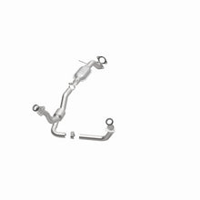 Load image into Gallery viewer, MagnaFlow Direct Fit Catalytic Converter 00-04 Chevy Blazer 4.3L