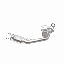 Load image into Gallery viewer, MagnaFlow Direct Fit Catalytic Converter 01-02 Mitsu Montero 3.5L