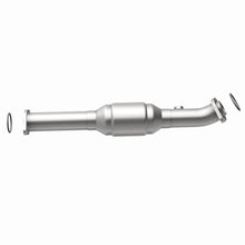 Load image into Gallery viewer, MagnaFlow Direct Fit Catalytic Converter 05-09 Toyota Tacoma 4.0L P/S Rear