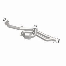 Load image into Gallery viewer, MagnaFlow Direct Fit Catalytic Converter 01-03 Toyota Sienna 3.0L fr