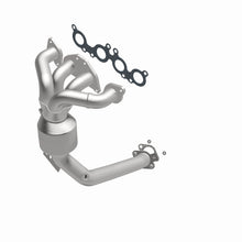 Load image into Gallery viewer, MagnaFlow Direct Fit Catalytic Converter 05-11 Volvo XC90 4.4L Front