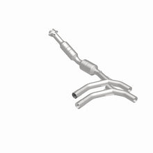 Load image into Gallery viewer, MagnaFlow Direct Fit Catalytic Converter 05-07 Ford E150 4.6L Passenger Side