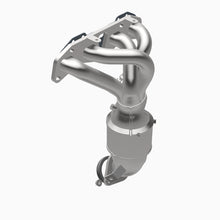 Load image into Gallery viewer, MagnaFlow Direct Fit Catalytic Converter 02-06 Nissan Sentra 2.5L - California